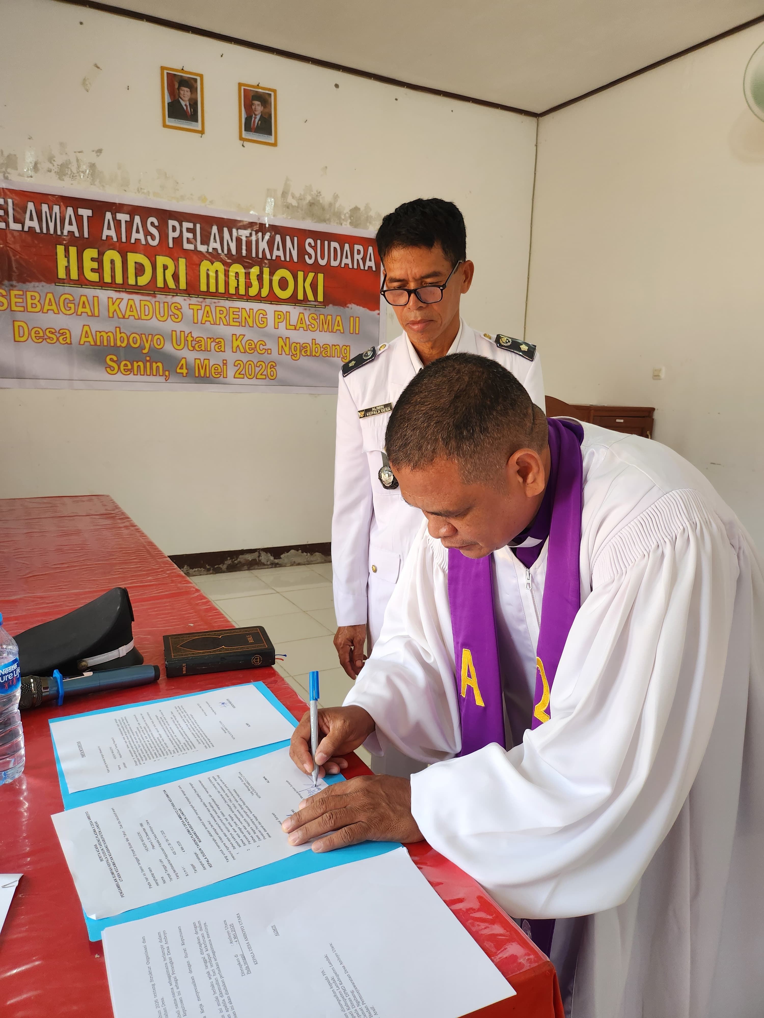 Pelantikan Kepala Dusun Tareng Plasma II Hendri Masjoki.
Senin 4 Mei 2026